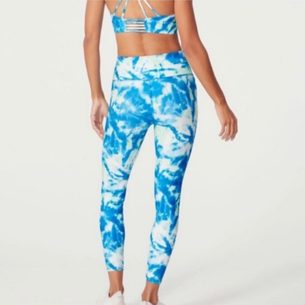 Wildfox Blue Sapphire/Green Ash Wash Tie Dye 7/8 Leggings, Size XL NWT - Picture 2 of 10